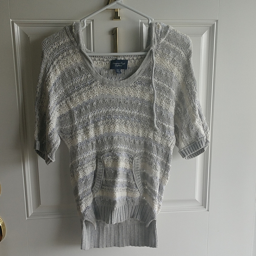 American Eagle hooded sweater